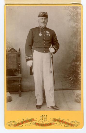 1 φωτογραφία του Πάνου Κουρτζή ως υποπρόξενος Γερμανίας