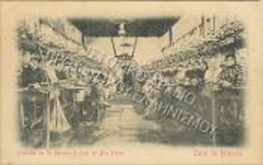 Το εσωτερικό εργοστασίου μεταξουργίας στο Bay Feres στην Προύσα.