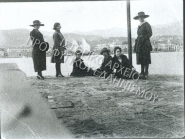 Συλλογή Γραμματικού Ελένης και εγγονών Νικολάου Χαλκιά & Ελένης Φατσή (Νο1)