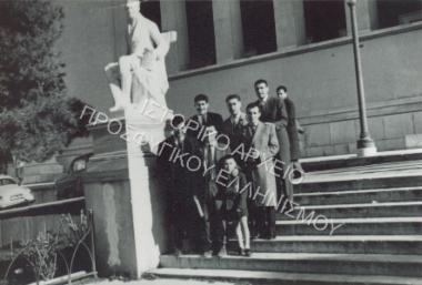 Συλλογή Νιφαδόπουλου Γεωργίου.