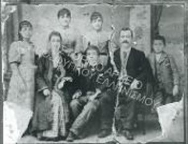 Συλλογή Τουμπούλη - Γεωργούδη Φρόσω.