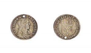 French royal coin. Obverse: Inscription ''SIT NOMEN DOMINI BENEDICTVM''.