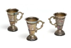 engraved silver cups with handle.
