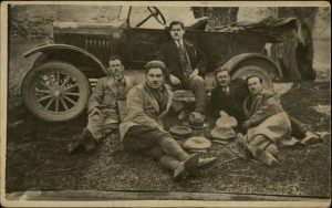 A Jewish family from Kastoria.
