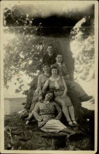 Family from Kastoria in Portaria - Volos.