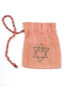 Drawstring bag for phylacteries, salmon pink cotton with green embroidered Star of David with initials 'A