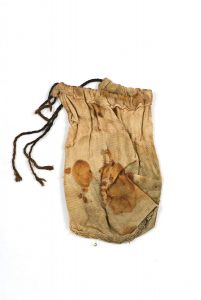Drawstring bag for phylacteries, stained cotton.