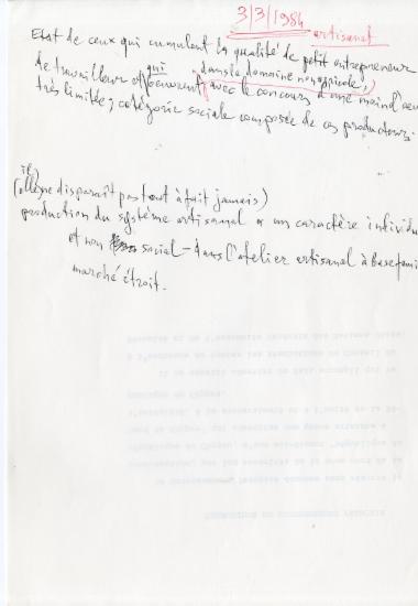 Χειρόγραφες σημειώσεις της Ελένης Αντωνιάδη Μπιμπίκου σχετικά με τα χαρακτηριστικά των διαφόρων μορφών βιοτεχνικής και βιομηχανικής παραγωγής.
