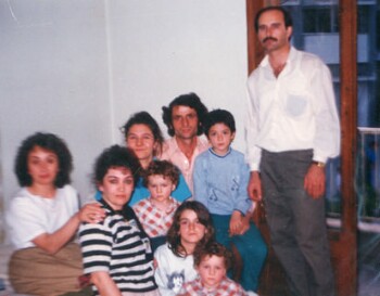 Οκταμελής οικογένεια Ποντίων από χώρα της πρώην Σοβιετικής Ένωσης