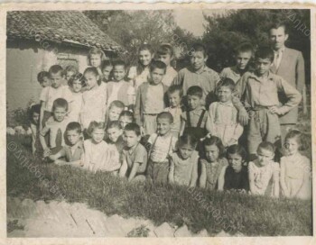 Αναμνηστική φωτογραφία από το Δημοτικό σχολείο Ταγαροχωρίου