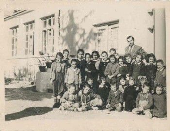 Students of the 2nd grade of the Primary school of Tagarochori village of Imathia