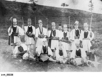 Νέοι Αρμάνοι (Βλάχοι) από τη Βέροια