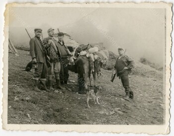 Company of hunters at 3-5 Wells area in Naoussa
