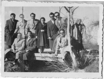 A company of friends near Villa Vikela