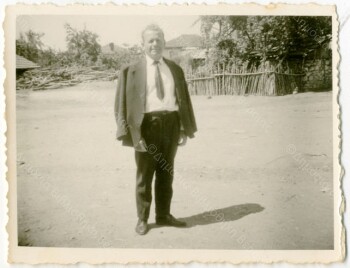 Στην άνω πλατεία του χωριού