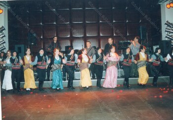 Presentantion of teenage dancing section in the Seirios center