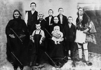 Οικογένεια Αστερίου Δαλαμήτρα, Καρίτσα 1935