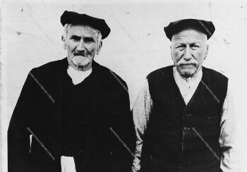 Brothers Giorgios and Konstantinos Zervas, Karitsa in 1961