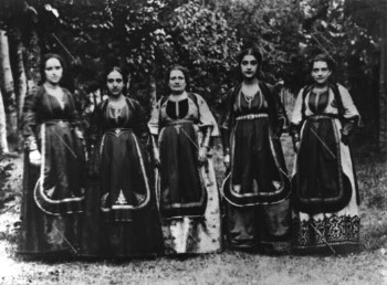 Women from Metsovo, interwar period