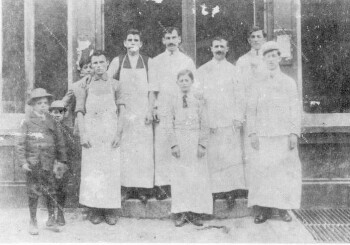 Restaurateurs from Matsouki, immigrants in the USA, 1908