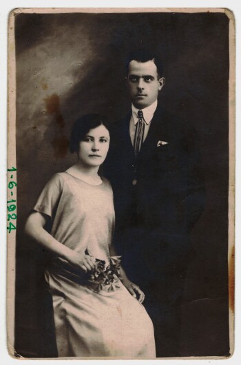 Η Ευαγγελία Παλάση με τον σύζυγό της το 1924