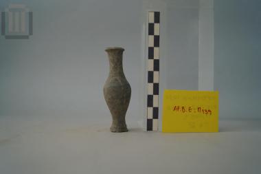 Fusiform clay unguentarium