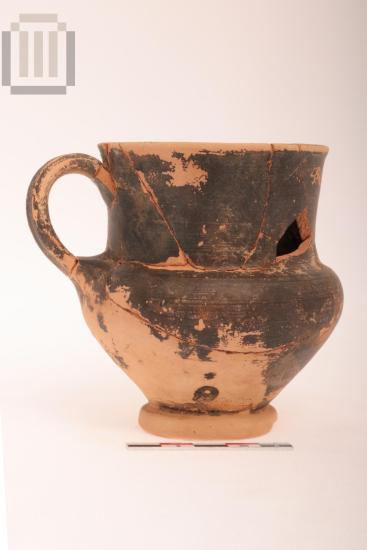 One-handled cup