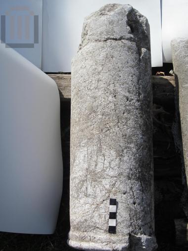 Μονολιθικός κίονας