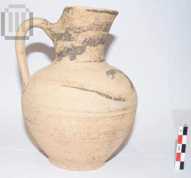 Jug with cutaway neck