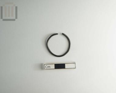 Αργυρό ενώτιο από το Καρτέρι