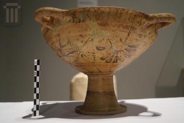 High-footed boeotιan kylix