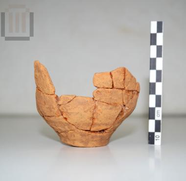 Μόνωτο τροπιδωτό κύπελλο