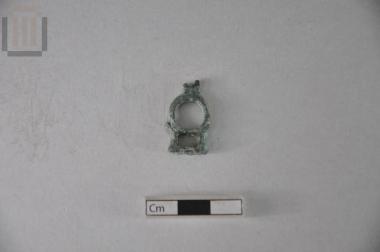 Χάλκινο δακτυλιόσχημο περίαπτο από το Καρτέρι