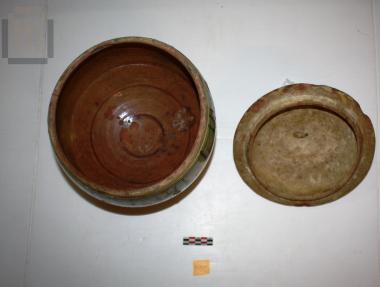 Σουπιέρα με καπάκι από τη Βόρεια Αφρική