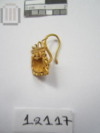 Gold earring