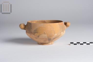 Two-handled skyphos