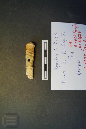 Οστέινο περίαπτο κόσμημα