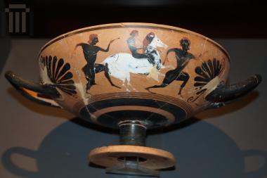 Αττική μελανόμορφη κύλικα