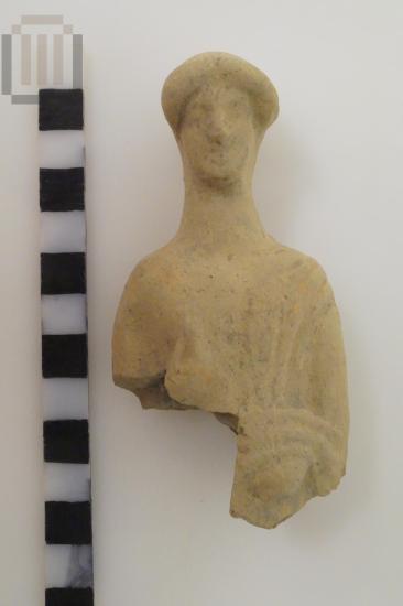Τμήμα ειδωλίου γυναικείας μορφής