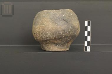 Vase of closed shape