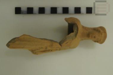 Τμήμα ειδωλίου γυναικείας μορφής