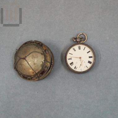 Ρολόι τσέπης με θήκη