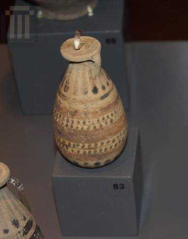 Πήλινο αλάβαστρο με γραπτή διακόσμηση