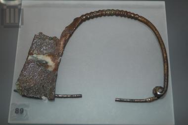 Χάλκινη τοξωτή πόρπη