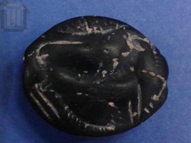 Almond shaped stone seal