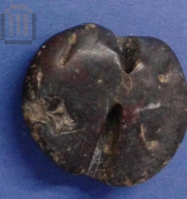 Lenticular stone seal