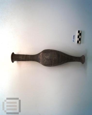 Καστανοβαφές μυροδοχείο, από τη Ρουντίνα Κοπανού