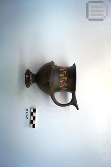 Μελαμβαφής κάνθαρος, με διακόσμηση 