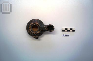 Μελαμβαφής λύχνος, από την Ρουντίνα Κοπανού