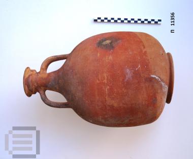 Καστανοβαφής αμφορέας, από την Ρουντίνα Κοπανού